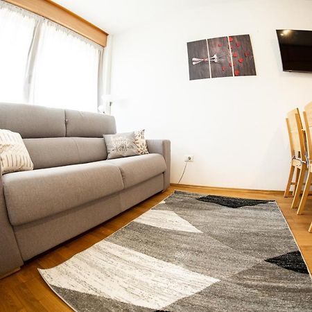 Flow Apartments Astoria เมราโน ภายนอก รูปภาพ